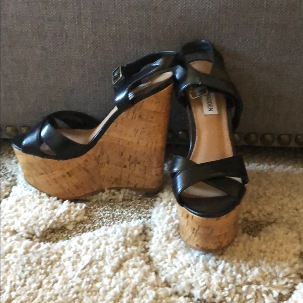 Steve Madden black strappy platform wedges